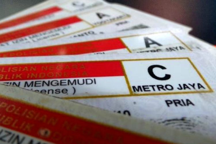 Mulai Bulan Depan, Perpanjangan SIM Cukup dari Ponsel