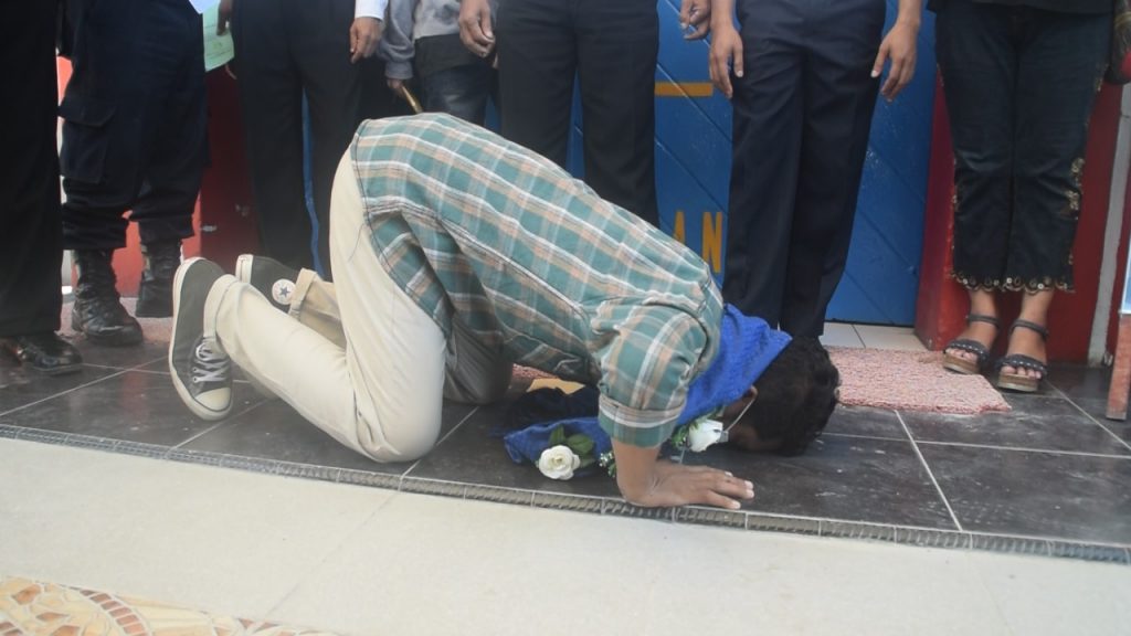 Dihukum Kasus UU ITE Karena Pencemaran Nama Baik Bupati Samahuddin, Wartawan Sadli Saleh Akhirnya Bebas