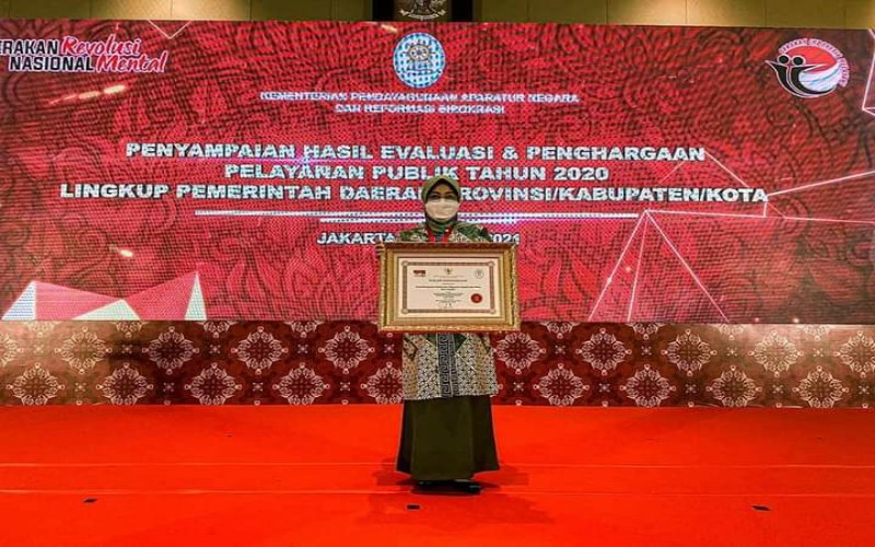Kendari Raih Penghargaan Pelayanan Prima dari Menpan-RB