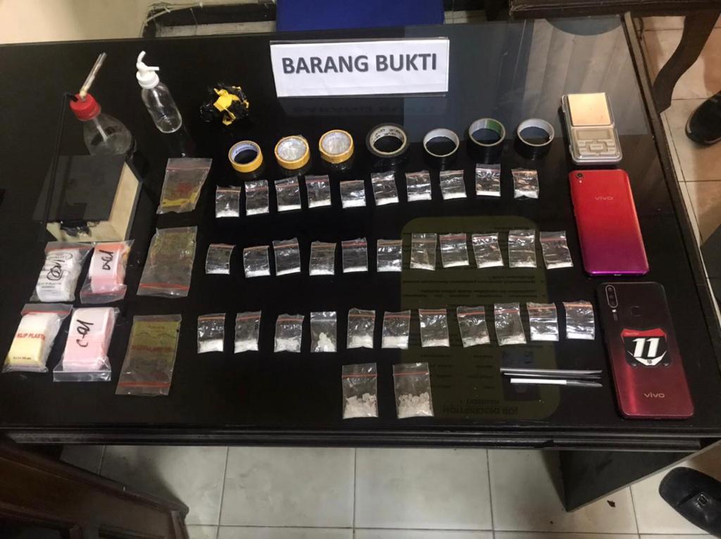 Polisi Bekuk Tersangka Pengedar Sabu 25 Gram di Kendari