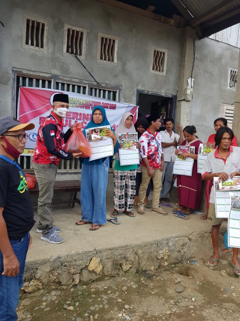 Perkuat Pengurus Ranting, DPC Gerindra Buton Bagikan Paket Sembako Ke Anggotanya yang Terkena Dampak Covid