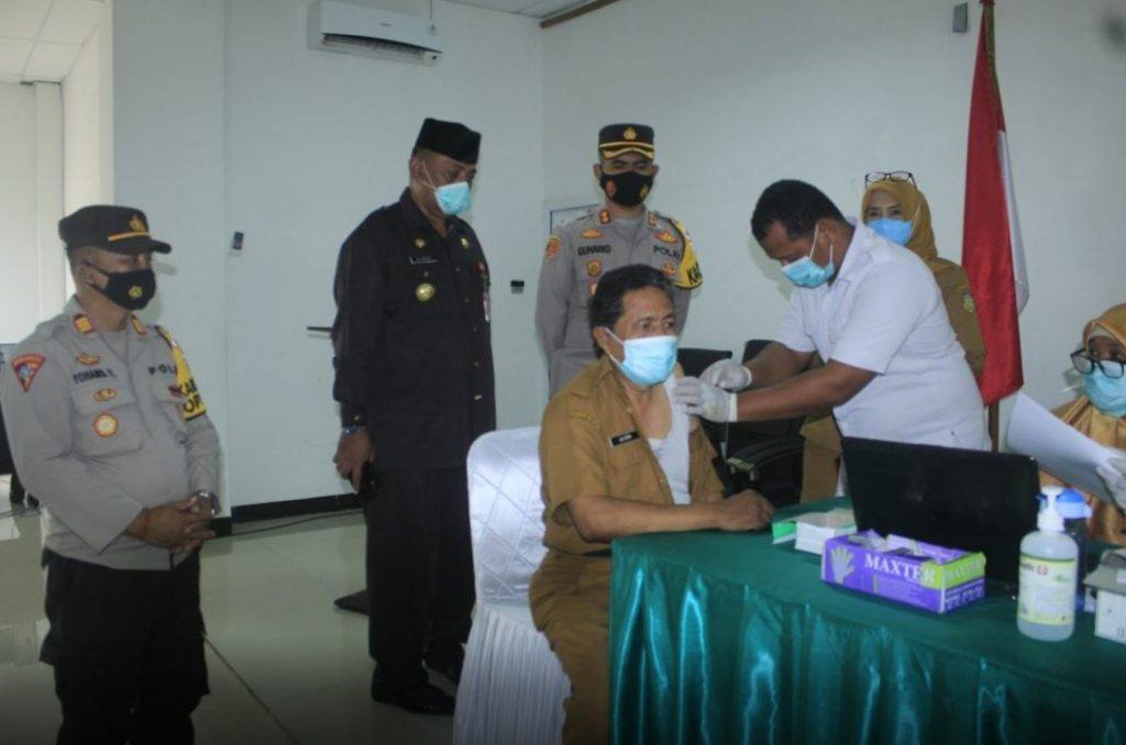 176 ASN di Buton Ikut Vaksinasi Covid 19