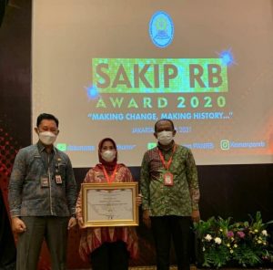 Pemkot Kendari Raih Penghargaan SAKIP Award 2020 Predikat-B