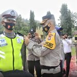 Meski Hujan, Kapolres Tetap Pimpin Apel Gelar Pasukan Operasi Ketupat Anoa 2021