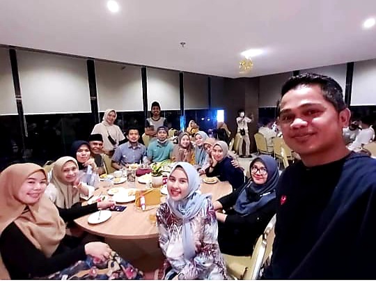 Pajang Moment Buka Puasa Bersama Di Medsos, Protokol Baubau Tuai Protes