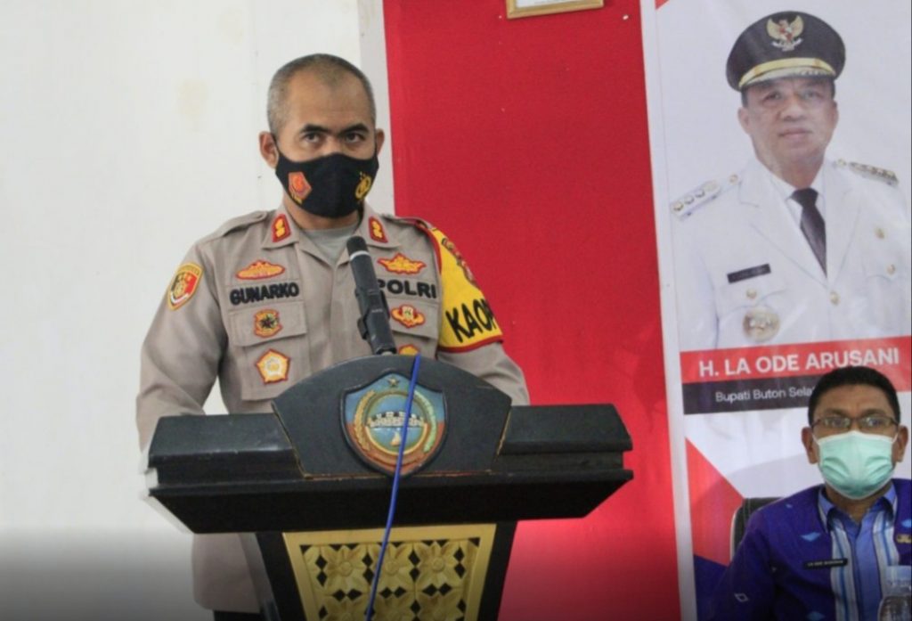 Kapolres Buton Ajak Masyarakat Sukseskan PPKM Mikro