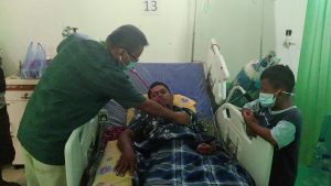 Lagi, Usai Disuntik Vaksin, Seorang Guru SD Di Baubau Pingsan dan Dilarikan ke RSUD Palagimata