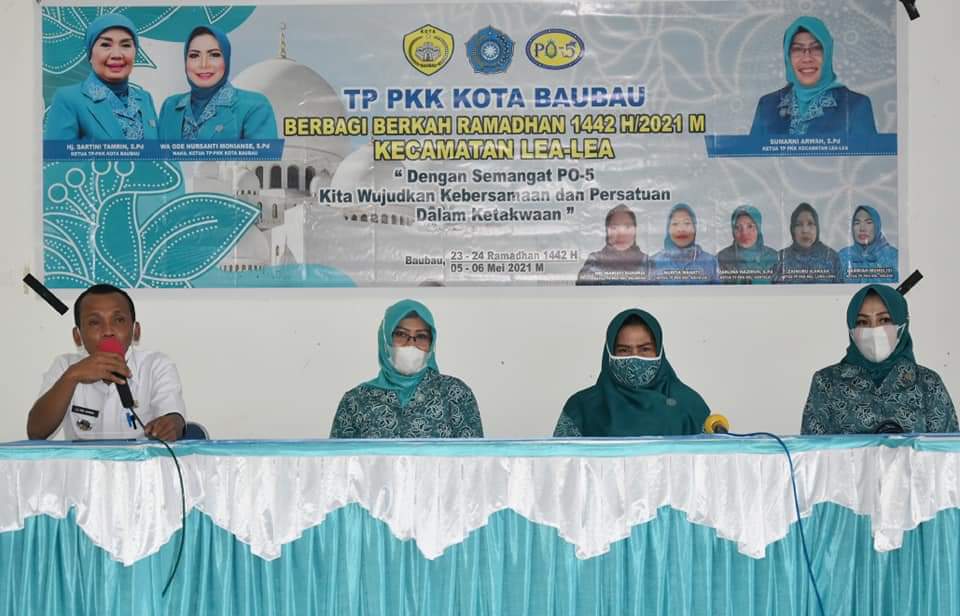 Berbagi Berkah Ramadhan, TP PKK Kota Baubau Santuni Kaum Dhuafa