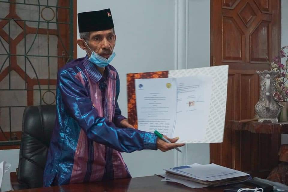 Wali Kota Baubau Tanda Tangani Nota Kesepakatan Smart City Bersama 47 Kepala Daerah Lainnya