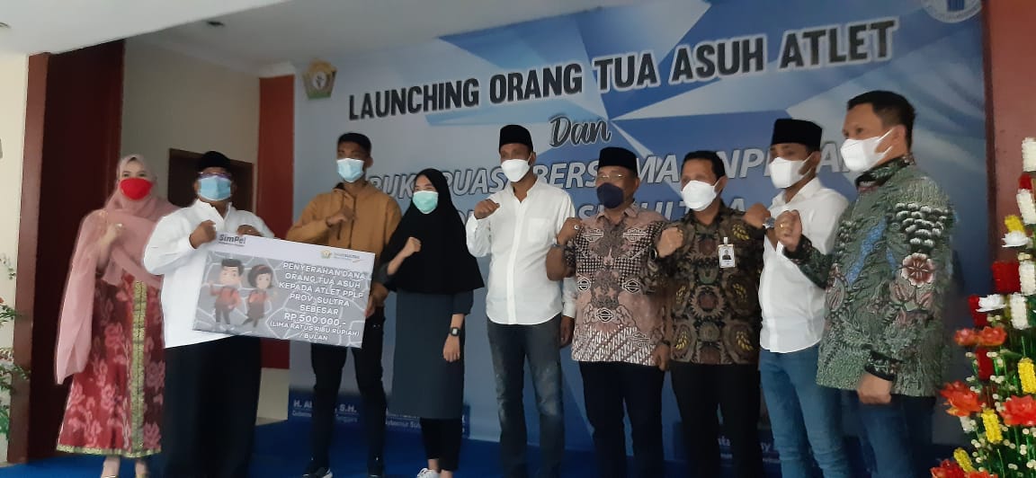 Dispora Sultra Libatkan Pengusaha dan Pejabat Jadi Orang Tua Asuh Atlet