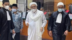 Habib Rizieq Dituntut 10 Bulan Penjara di Kasus Kerumunan Megamendung
