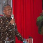 Sekot Baubau Serahkan Bantuan Kepada 109 Pelaku Usaha Pariwisata dan Ekonomi Kreatif