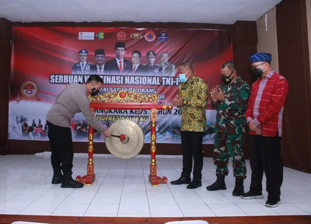 Vaksinasi Massal Diharapkan Masyarakat Bebas Corona