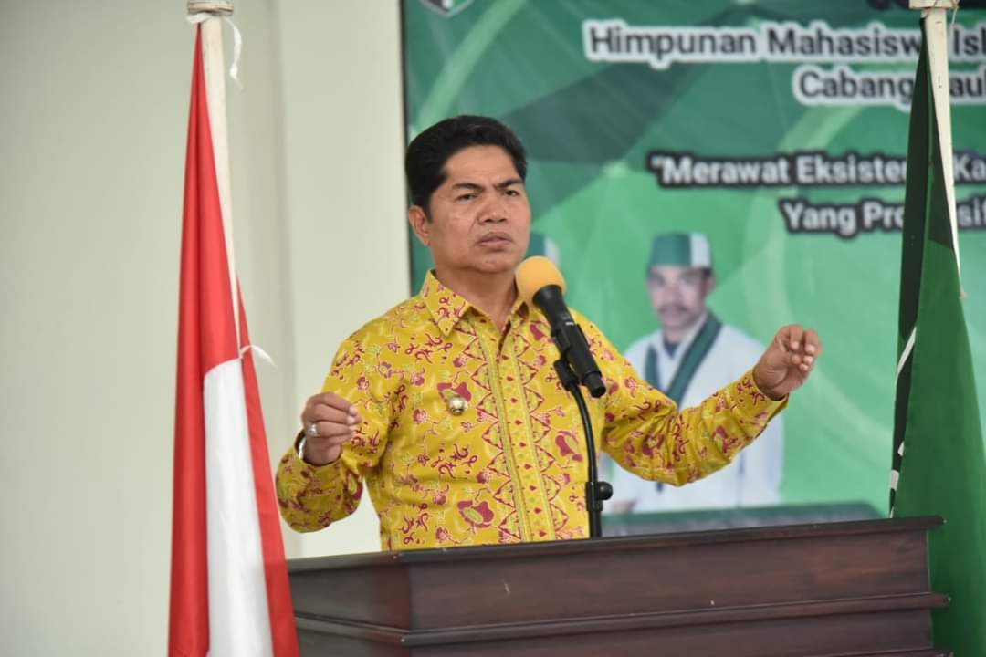 Hadiri Pelantikan Anggota HMI, Ini Pesan Bupati Buton