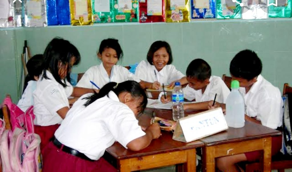 Miris, Saat Pandemi Puluhan Siswa SDN 32 Buton Tidak Naik Kelas