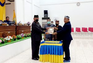Seluruh Fraksi DPRD Buton Setujui LKPJ Bupati tahun 2020 Namun Dengan Catatan