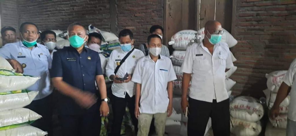 Sekda Baubau Tinjau Produk Beras Lokal Ngkaring-Ngkaring