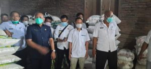 Sekda Baubau Tinjau Produk Beras Lokal Ngkaring-Ngkaring