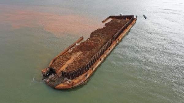 Kementerian Lingkungan Hidup Diminta segera Investigasi Tongkang Nikel yang Terdampar di Konawe