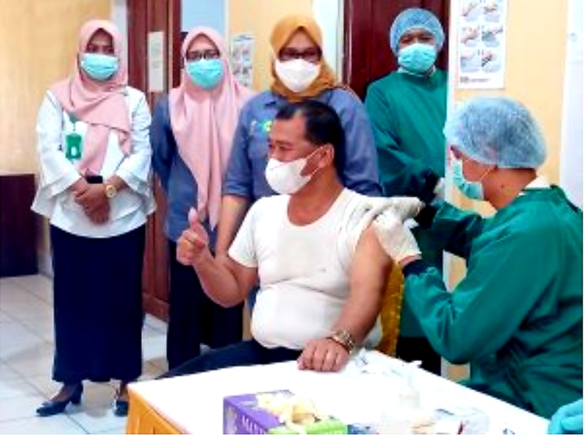 Pemkab Buton Siapkan Vaksinasi Pelajar di Sekolah