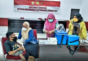 Polres Buton Gelar Vaksinasi Untuk Disabilitas