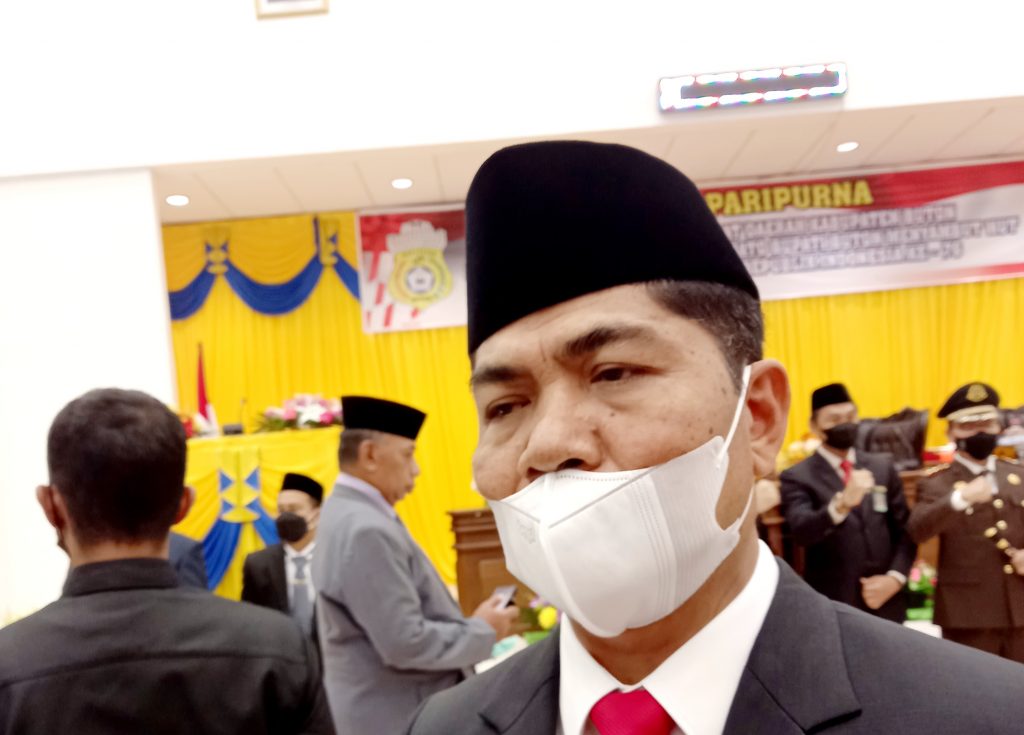 Pemprov Sultra Tarik Hibah Rp 30 Miliar Untuk GOR, Bupati :"Itu Sudah Didiskusikan,"