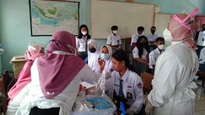 Seribu Pelajar SMA di Baubau Divaksin Covid 19 Dosis Pertama