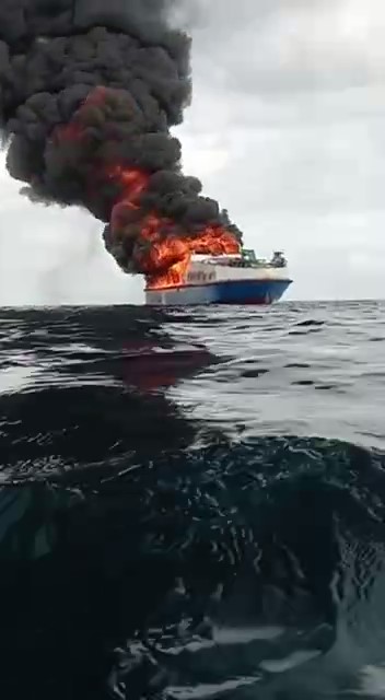 Kapal Penumpang KM Bukit Sumber Poleang Terbakar di Perairan Kabaena Utara