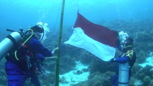 Komunitas Penyelam Gelar Upacara Dibawah Laut Wakatobi