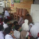 Potret Ratusan Anak Nelayan Buteng Bersekolah Numpang Di Rumah Warga