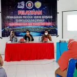 Mahasiswa KKN dan Dosen UHO Bantu Warga Gonda Baru Bimtek Olahan Kue Pangan Lokal
