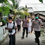 Kapolsek Bersama Perangkat Desa Wabula Ajak Masyarakat Ikut Vaksinasi Covid-19