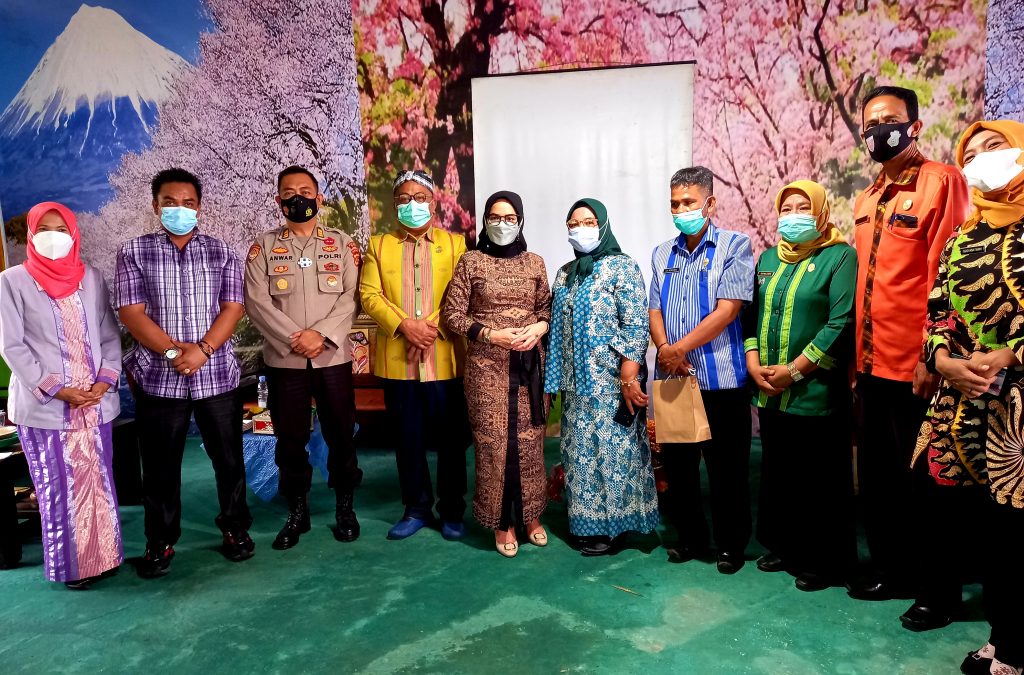 Wakil Bupati Buton Buka FGD yang Digelar SKB