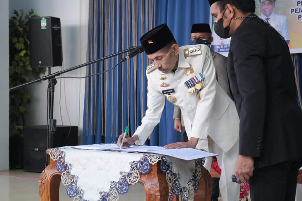Wali Kota Baubau Kembali Lantik 79 Pejabat Eselon dan 18 Jabatan Fungsional