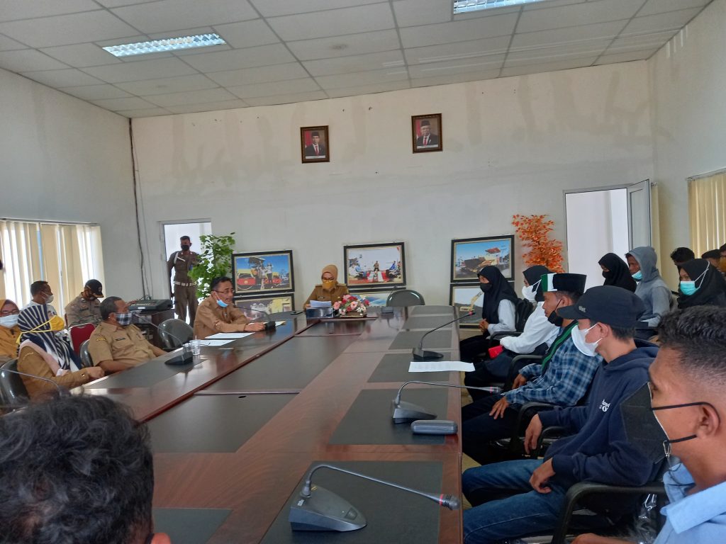 Dugaan Adanya Makelar BBM di SPBU Pasarwajo, HMI Buton Demo Bupati dan DPRD