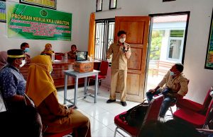 Mahasiswa KKA UMBUTON Gelar Acara Sosialisasi Pemanfaatan Sampah di Kel.Kambula-Bulana