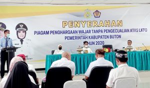 Pemkab Buton Terima Penghargaan dan Plakat dari Kementrian Keuangan RI