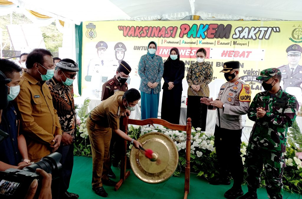 Vaksinasi Pakem Sakti Kejari Buton Resmi Digelar