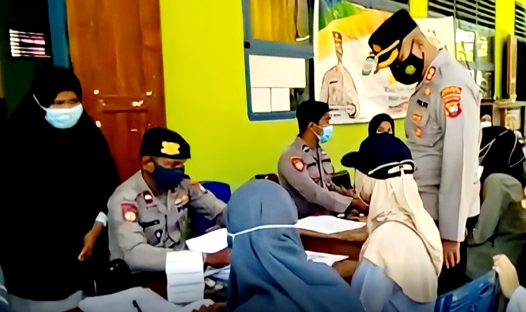 Hari Sumpah Pemuda,Polres Buton Bersama Badan Intelijen Negara Gelar Vaksinasi di SMA N 1 Buton