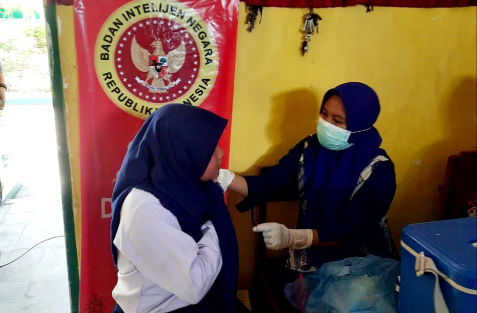 Peringati Hari Sumpah Pemuda, BIN Sultra Gelar Vaksinasi Massal