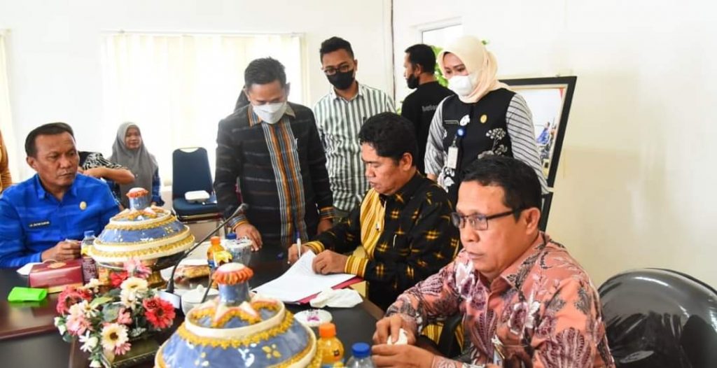 La Bakry Teken MoU-Nota Kesepahaman Perpanjangan Pinjaman Daerah dengan BPD