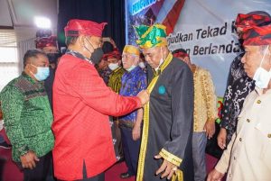 Wawali Baubau Kukuhkan Pengurus Kerukunan Keluarga Besar Kadatua