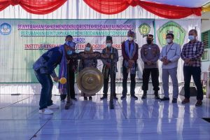 Sekda Baubau Resmikan Perubahan Nama AKBID Menjadi IKT Buton Raya