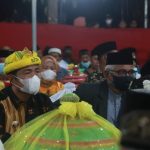 Hadiri Pesta Adat Mata’aano Santa, Bupati Buton Minta Warga Sukseskan Porprov 2022