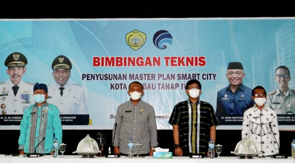 Tutup Bimtek Smartcity, Sekda :”Smart City Sejalan dengan Visi Kota Baubau”