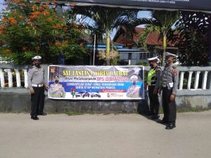 Jelang Operasi Zebra Anoa, Satlantas Polres Baubau Pasang Spanduk Imbauan