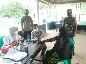Kodim Lakukan pendampingan vaksinasi di 3 kecamatan Bombana