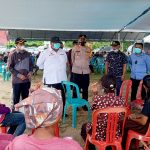 Tinjau Vaksinasi COVID-19 Massal di Buton, Gubernur Ali Mazi Tambah Hadiah 1 Motor
