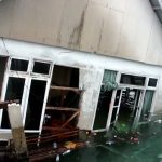 Cuaca buruk, 8 rumah warga Di Wakatobi Roboh Jatuh ke Laut dan 4 Rumah Ditimpa Pohon Tumbang