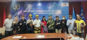 Presentase di PWI, La Bakry Sebut Kearifan Lokal Budaya Buton Melawan Corona